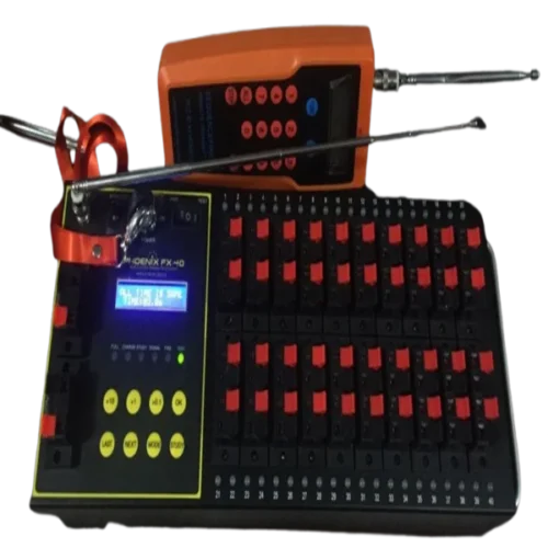 Consola profesional de 40 canales para grandes espectáculos pirotécnicos.